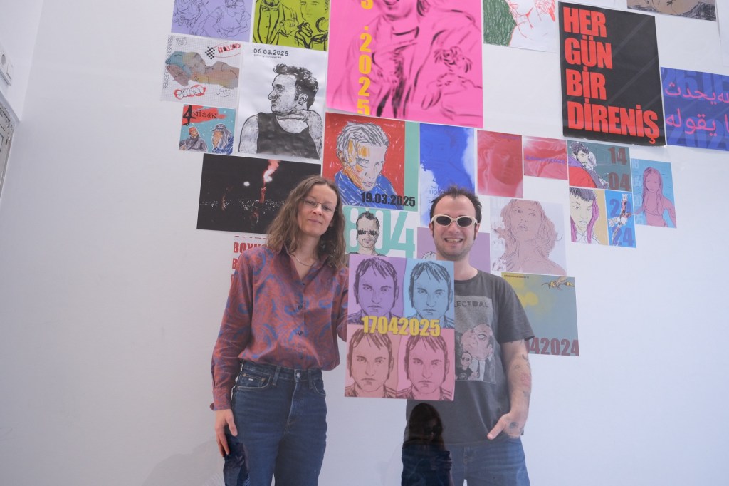 Röportaj |&nbsp;Berkay Kahvecioğlu “İlhamımı her yerden alıyorum, gökteki kuştan yerdeki taşa&nbsp;kadar..”